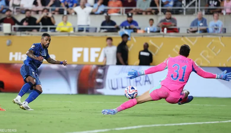 الهلال يخوض مباراة تاريخية