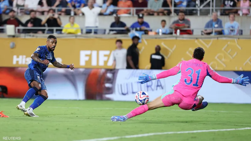 الهلال يخوض مباراة تاريخية