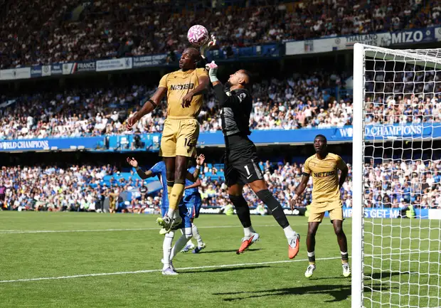 تشيلسي يتعادل سلبياً