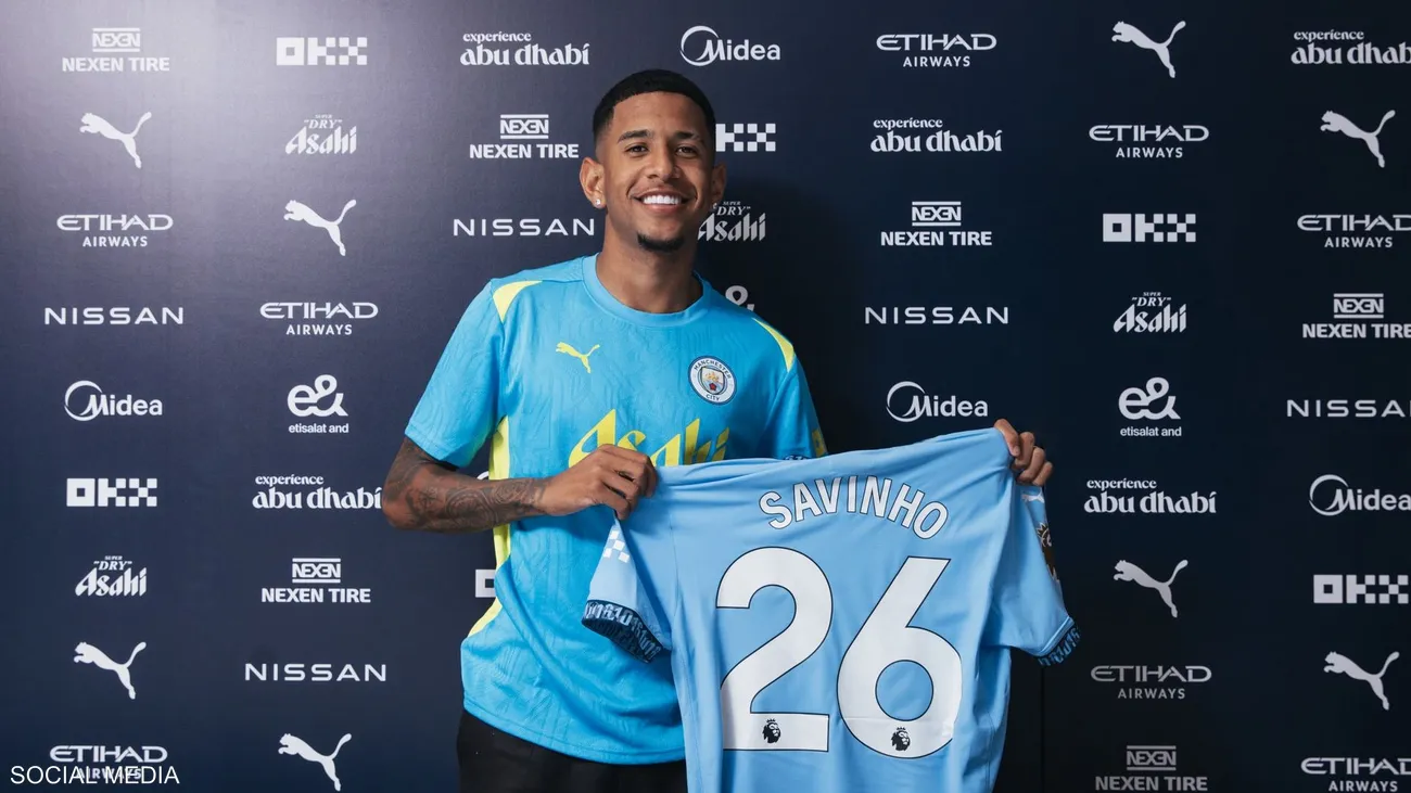 غوارديولا يؤكد تمسك مانشستر 