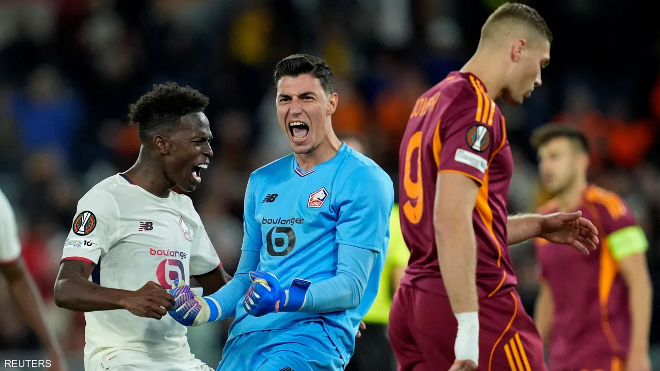 باركي أوزير يتألق بثلاث تصديات