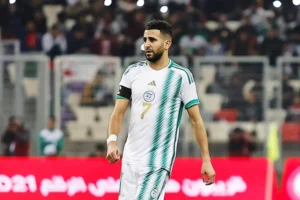 رياض محرز يصنع التاريخ في كأس أمم أفريقيا ويقود الجزائر لانطلاقة نارية أمام السودان