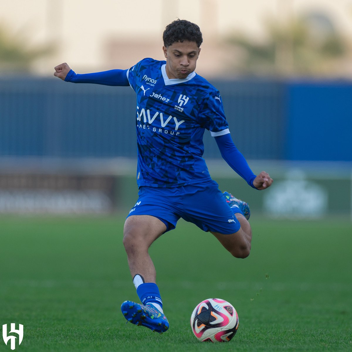  الهلال يتحرك لتجديد عقود نجومه الشباب ضمن خطة استراتيجية للمستقبل