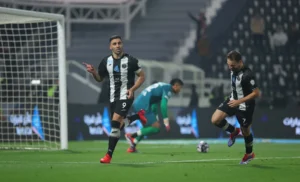 الشباب يتفادى الخسارة أمام الريان القطري ويحيي آماله في دوري أبطال الخليج