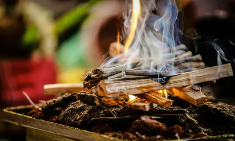 تفسير حلم البخور في المنام لابن سيرين ودلالاته الروحية والنفسية