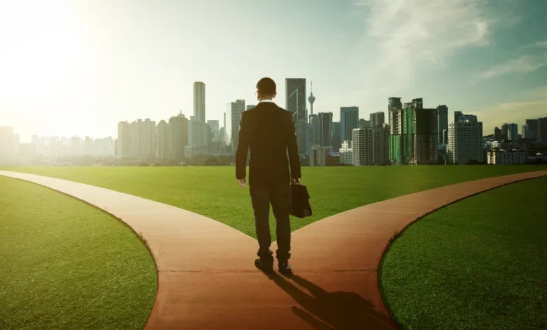 تفسير حلم الضياع في الطريق لابن سيرين | دلالات الحيرة والبحث عن الوجهة