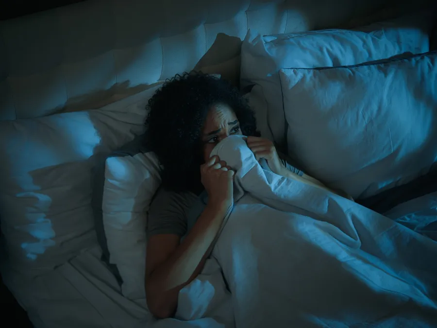 تفسير حلم الهروب والخوف من شخص مجهول في المنام لابن سيرين