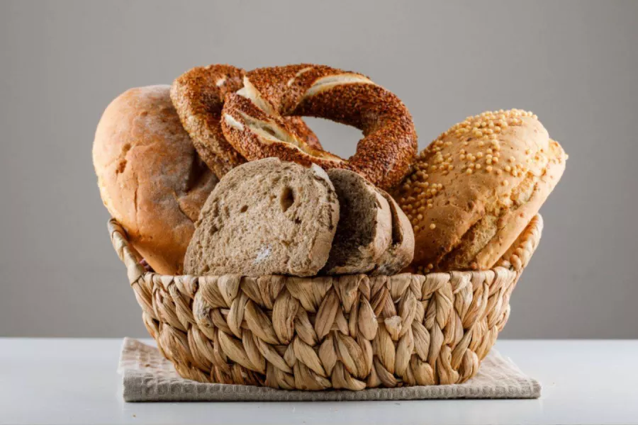 تفسير الخبز في المنام ودلالاته بين الخير والتحذير