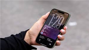 تحديث iOS 26.2 يضيف مزايا عملية تحسن تجربة مستخدمي آيفون