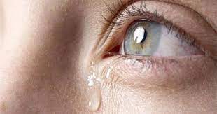 تفسير حلم البكاء الشديد في المنام: دلالات خفية بين الحزن والفرج