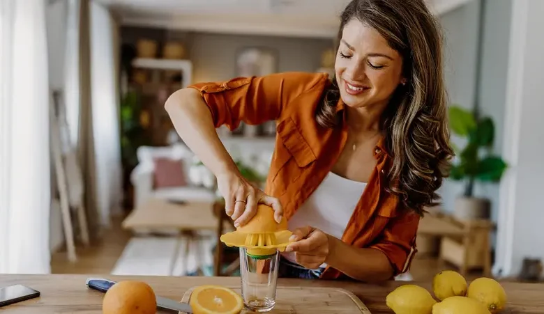 هل يؤثر عصير البرتقال على فعالية الأدوية؟ تحذيرات طبية مهمة يجب معرفتها