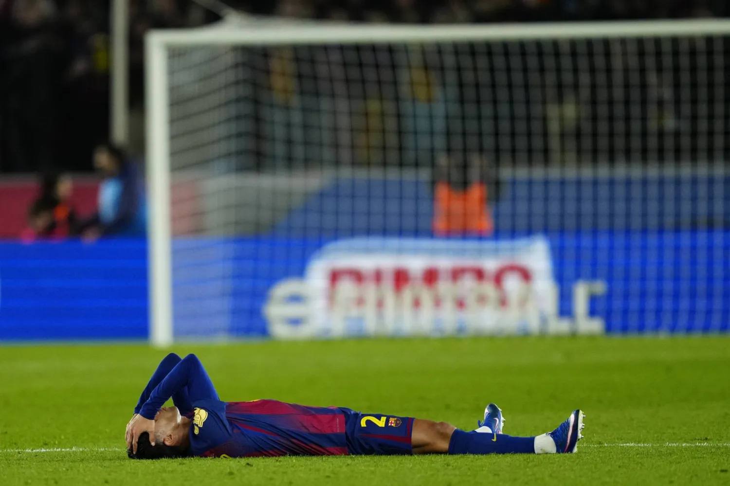 أتلتيكو مدريد يقصي برشلونة من كأس إسبانيا رغم الخسارة ويبلغ النهائي