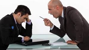 تفسير حلم مدير العمل في المنام لابن سيرين ودلالاته للعزباء والمتزوجة والرجل