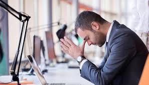 تفسير حلم مدير العمل في المنام لابن سيرين ودلالاته للعزباء والمتزوجة والرجل