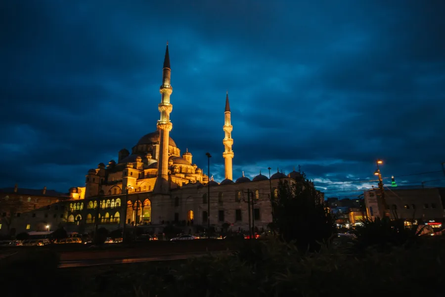 تفسير رؤية ليلة القدر في المنام ودلالاتها الروحية