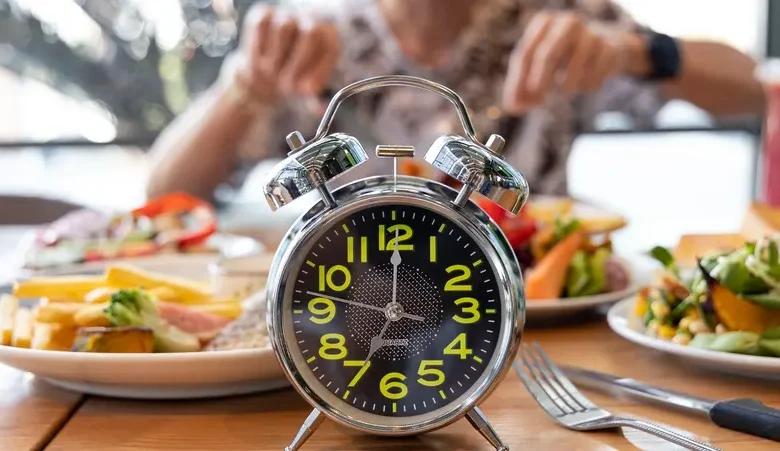 الصيام المتقطع وتكيس المبايض هل يساعد في تحسين الهرمونات