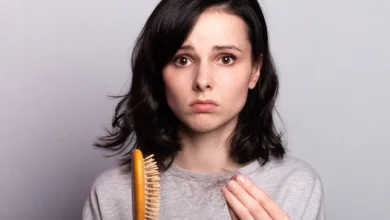 تفسير حلم تساقط الشعر عند لمسه دلالات للمطلقة والمتزوجة والعزباء