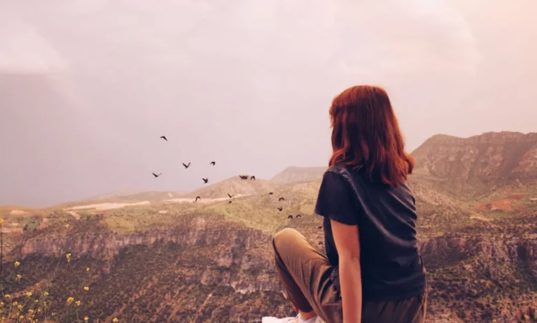 تفسير حلم الطيران في المنام للعزباء لابن سيرين ودلالاته المختلفة