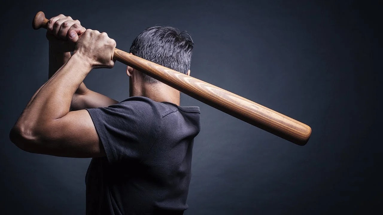 رؤية الضرب في المنام وتفسير دلالاته المختلفة حسب الحالة الاجتماعية والتفاصيل